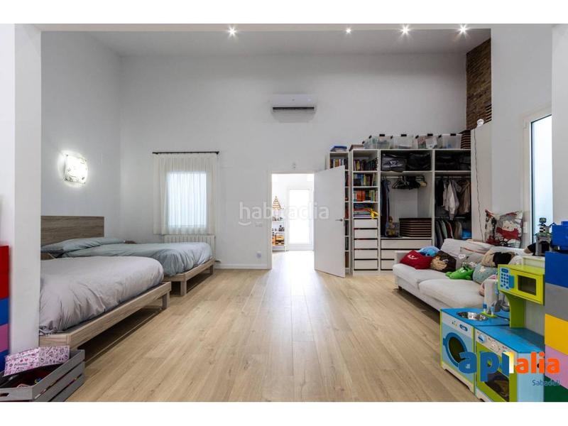 Foto 8633bd0f-3c6f-45e3-aec8-ea57b53d5c66. Casa amb calefacció aparcament a Centre Sabadell