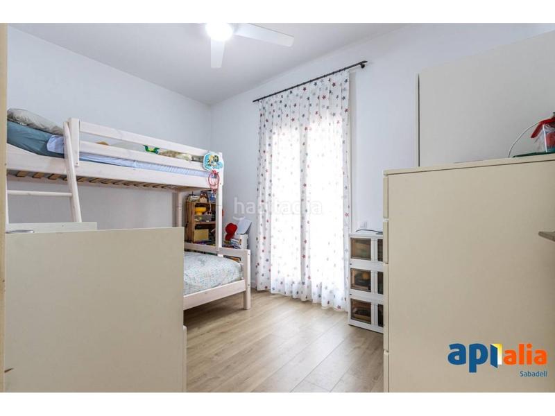 Foto a42e17cc-961e-4ea6-994d-fdb3c9c6a505. Casa amb calefacció aparcament a Centre Sabadell