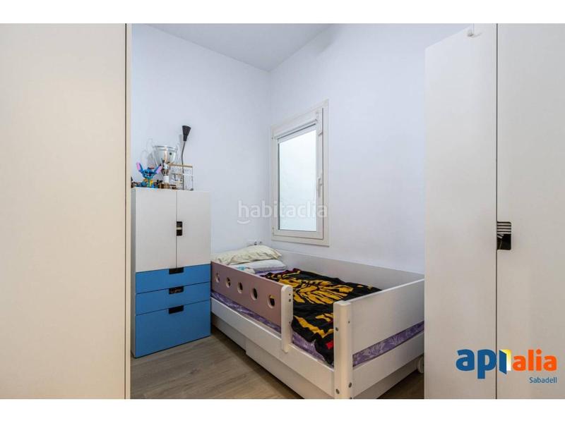 Foto a500e9d3-68ba-4293-b282-f7d7e54fad95. Casa amb calefacció aparcament a Centre Sabadell