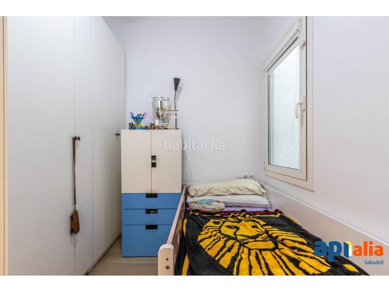 Foto d798bf0f-61e3-4bfe-892d-505c6a7e87ed. Casa amb calefacció aparcament a Centre Sabadell