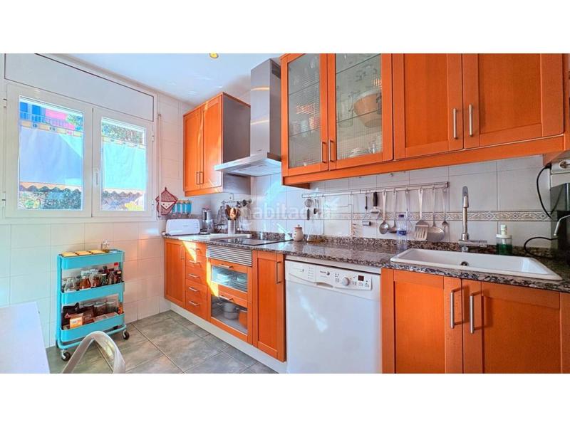 Foto 3ebe1228-dbb8-4d48-8b30-477072c52c24. Maison avec chauffage parking dans Can Deu Sabadell