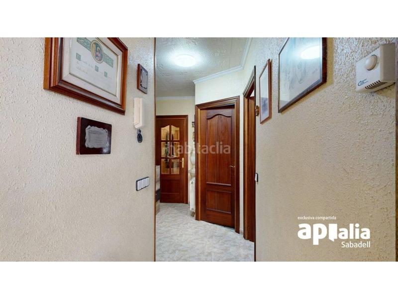 Foto bee7a3a9-3db4-4070-bc4c-f286b076f3c4. Maison avec chauffage parking dans Creu de Barberà Sabadell