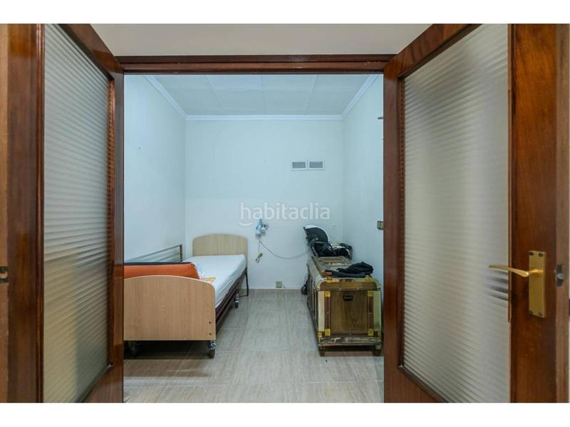 Foto e94d8dee-5240-4819-b300-41c8bd0c2ed1. Haus mit heizung in Centre Sabadell