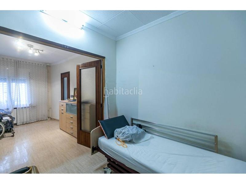 Foto f6f25e89-a1b7-4c2a-822b-87b0926eb0b0. Haus mit heizung in Centre Sabadell