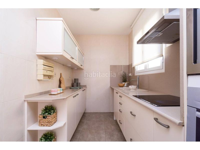 Foto 427a59b3-6229-423d-a647-c526fdf92ef9. Casa amb calefacció aparcament a Creu Alta Sabadell