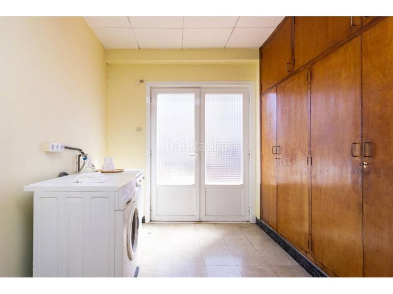 Foto a83074fd-10c4-4f3e-80eb-68c10a4b5876. Casa amb calefacció aparcament a Creu Alta Sabadell