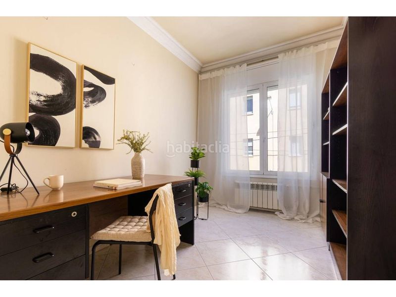 Foto d2d07dd5-b76b-47da-a3f9-a833aa22cafc. Casa amb calefacció aparcament a Creu Alta Sabadell