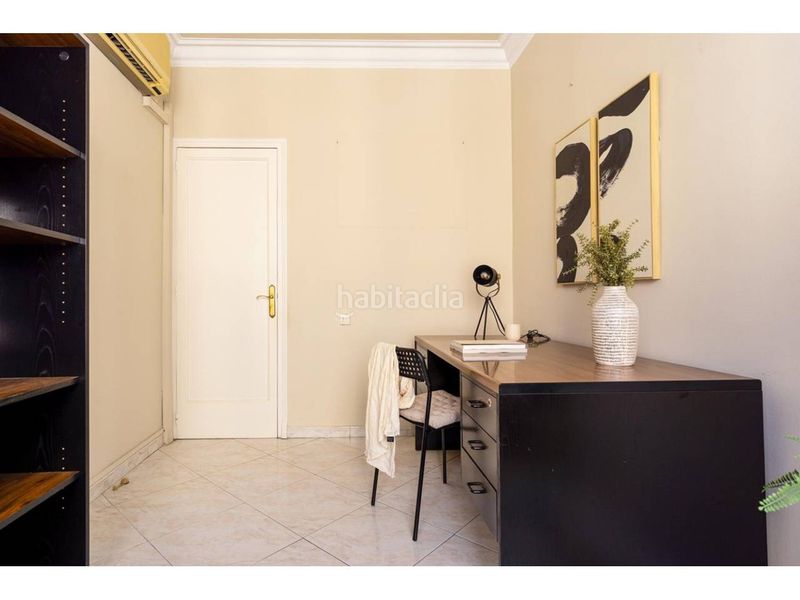 Foto e5c464ce-8e39-4e30-960c-a7ac4b283b3d. Casa amb calefacció aparcament a Creu Alta Sabadell