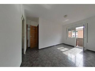 Appartement à Can Puiggener. Plso el llano okupado