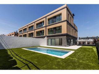 Casa  Calle clar de lluna. Ultima casa esquinera