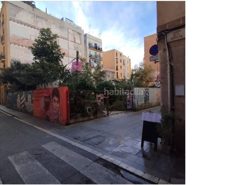 Foto 56a9929d-11a9-4d04-a587-9bc08d4dbec9. Finca rústica a calle riereta 10 a Raval Barcelona
