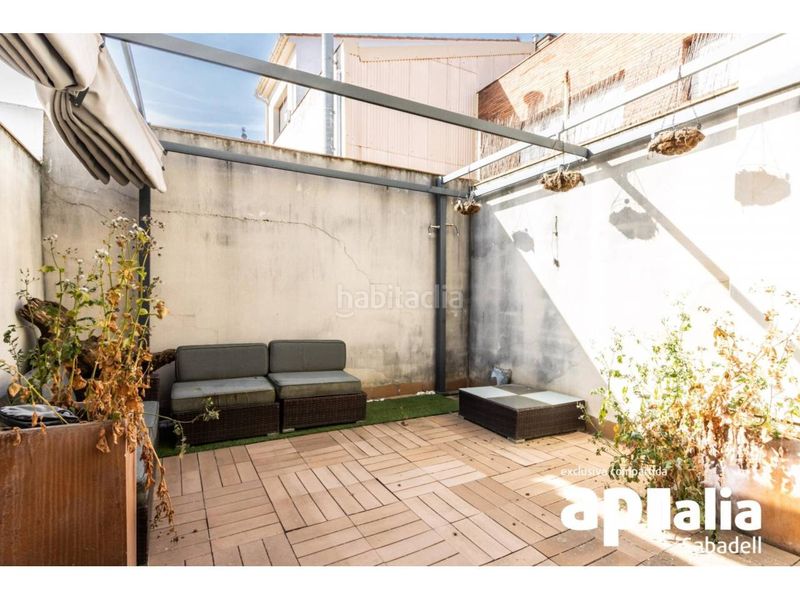 Foto 01ea26c7-e1f6-4381-8197-ce724d802259. Casa amb calefacció aparcament a Gràcia Sabadell