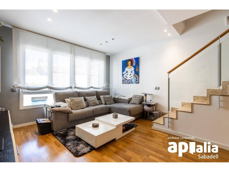 Foto 38c19b8b-7d6d-4c0e-99e7-3261e66e3750. Casa amb calefacció aparcament a Creu Alta Sabadell