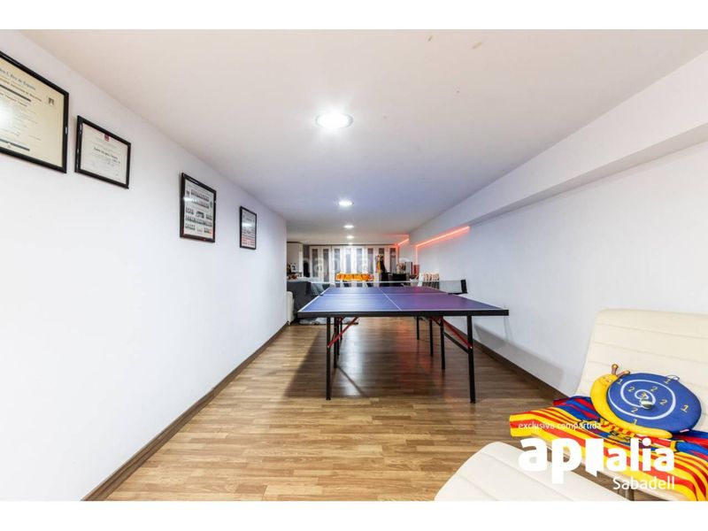 Foto f5c84257-e52c-4943-9d3e-892605493f0f. Casa amb calefacció aparcament a Creu Alta Sabadell