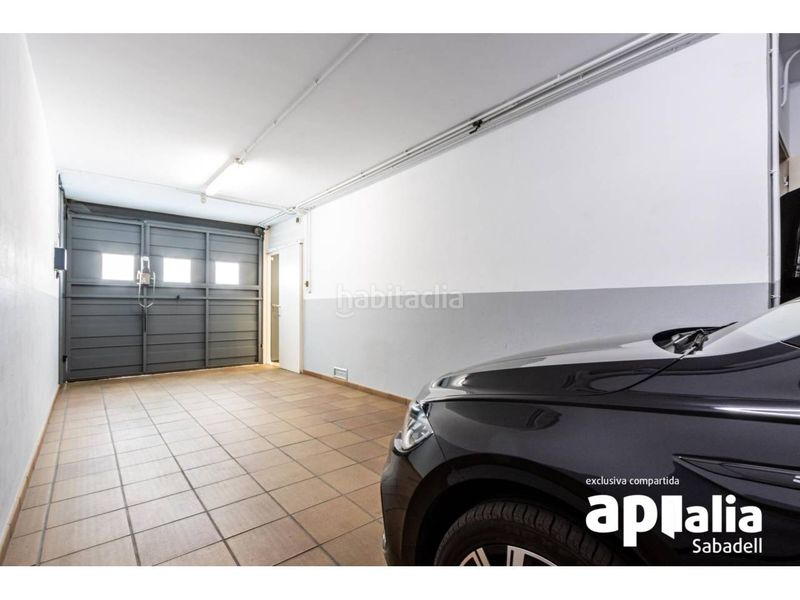 Foto f825a944-b2e5-46d6-babc-761090166c90. Casa amb calefacció aparcament a Creu Alta Sabadell