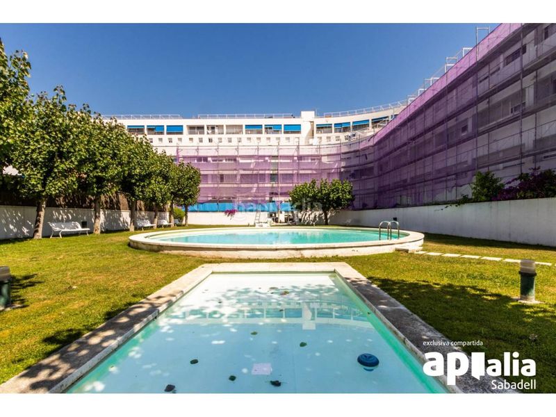 Foto 0a1ff8a3-61c5-4271-8276-c6877e4d3706. Pis amb calefacció piscina a Eixample Sabadell