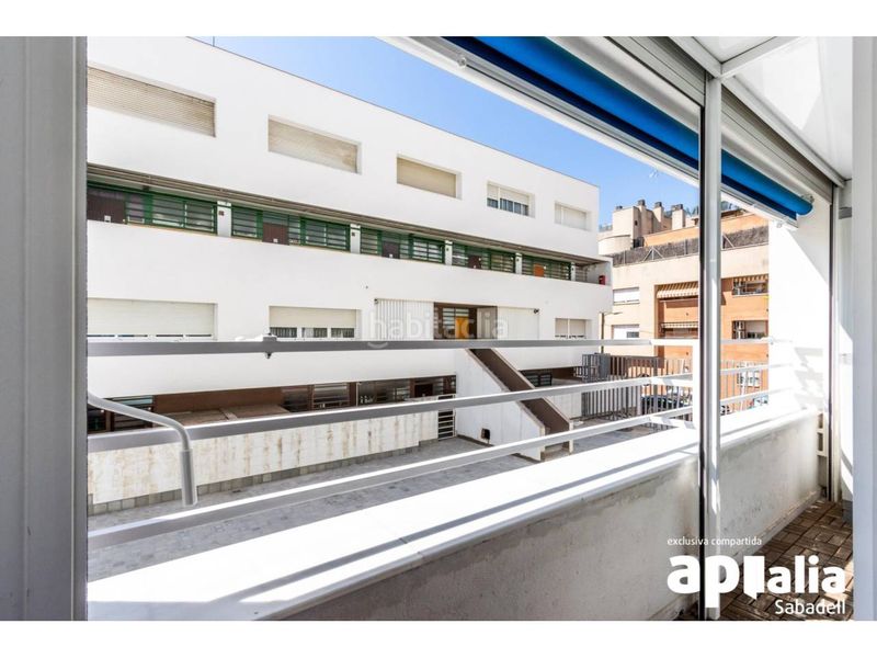 Foto 7b8a5ea4-59a0-484a-95c1-cf49f379e799. Pis amb calefacció piscina a Eixample Sabadell