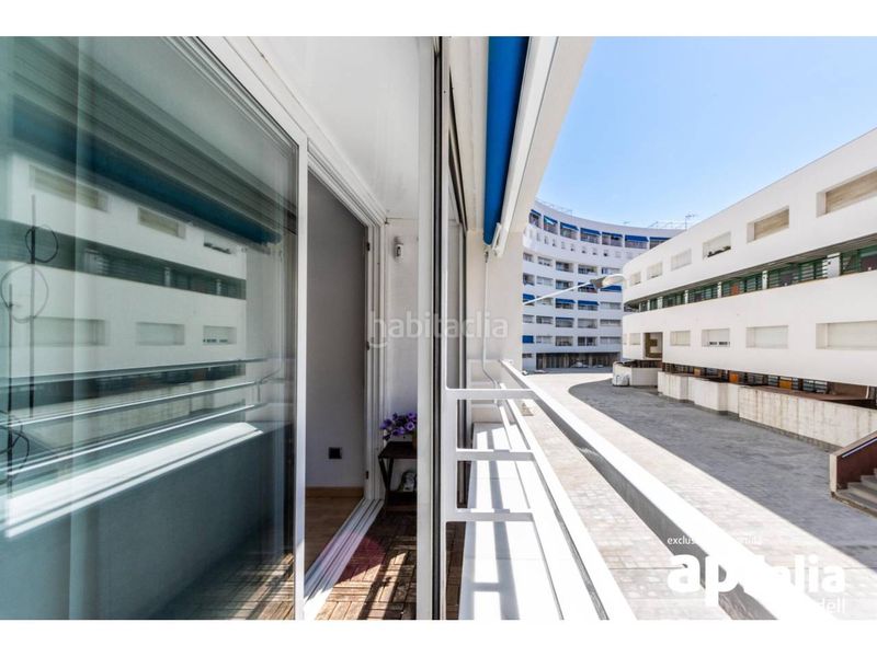 Foto b4e97459-89a5-4fa0-9e98-6a8450d2d9ad. Pis amb calefacció piscina a Eixample Sabadell