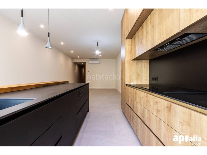 Foto aa72f3ca-f00a-4076-a4d9-937aa6e1e919. Casa amb calefacció a Centre Sabadell