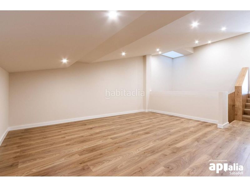 Foto c3255a6b-f744-46ed-9a86-8fcdcbb04478. Casa amb calefacció a Centre Sabadell