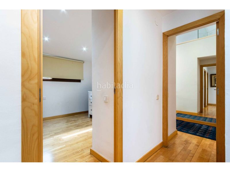 Foto 4abdfcf0-8b8b-4fe1-b515-d0db5368dea6. Casa amb calefacció aparcament piscina a Poble - Casc Antic Castellar del Vallès