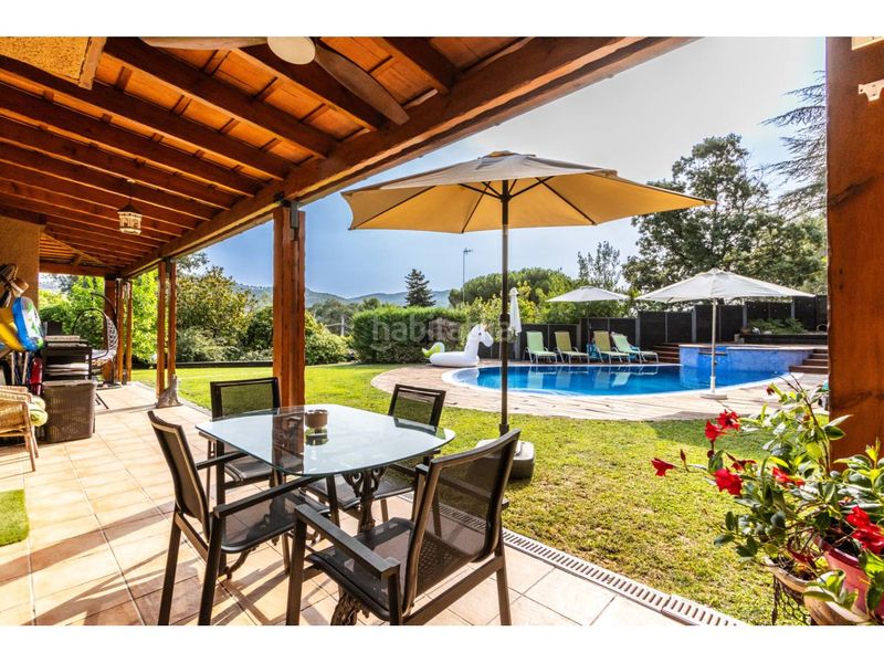 Foto d4c58dae-36bf-4f46-bf14-04ac9c2273e3. Casa amb calefacció aparcament piscina a Poble - Casc Antic Castellar del Vallès