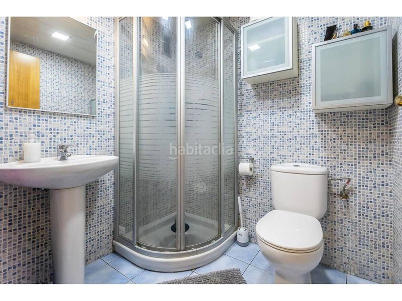 Foto 2453d051-9694-4d63-84a1-171b95853a43. Flat with heating parking in Eixample Sabadell