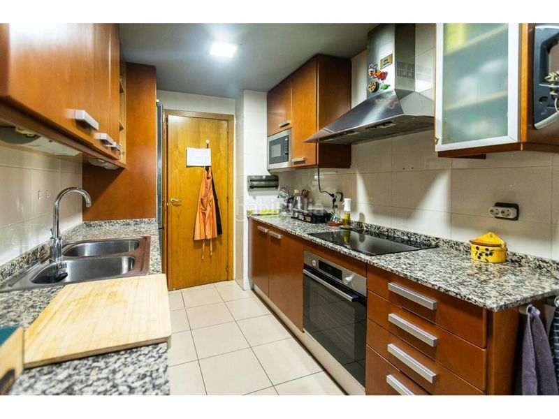 Foto 4624d0de-3e42-4b78-9ea1-c4b0f6fa847a. Flat with heating parking in Eixample Sabadell