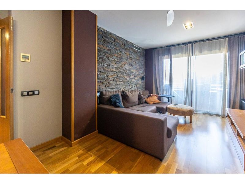 Foto 9ab5fb4b-ab17-4e5c-94fb-11f76b347014. Flat with heating parking in Eixample Sabadell