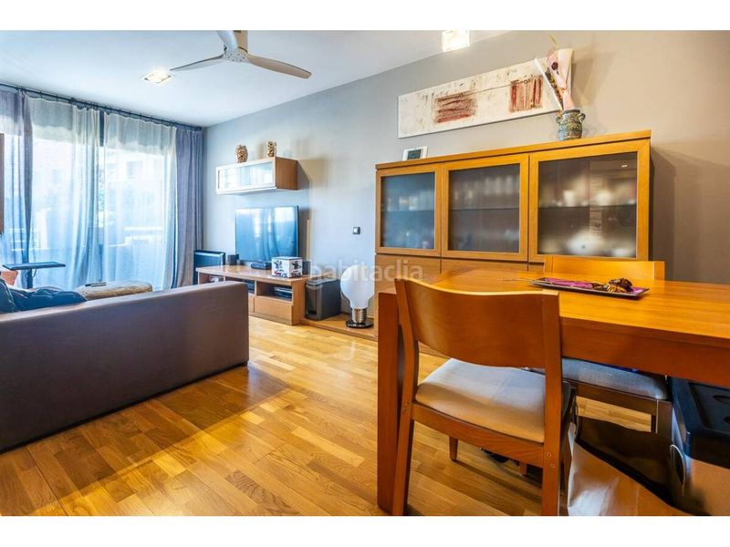 Foto dd9e87b6-8b3f-4ea5-b21e-134fd743e386. Flat with heating parking in Eixample Sabadell