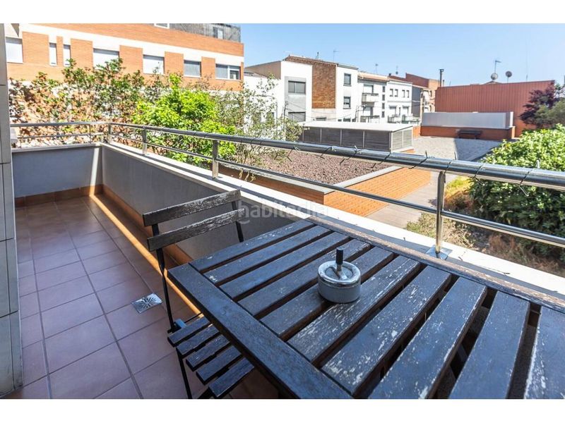 Foto ea170082-fb89-4a4d-8474-89a0dfe72377. Flat with heating parking in Eixample Sabadell