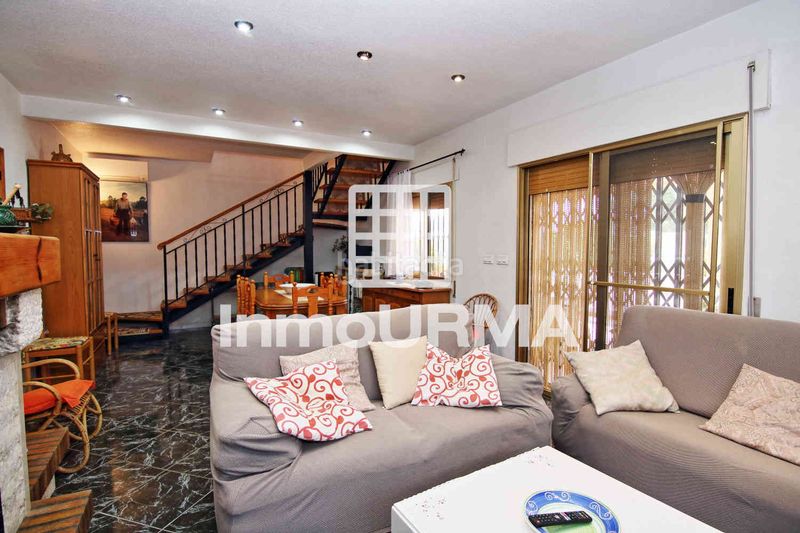Foto bcadf126-6cc7-4001-a46d-fbf508284383. Xalet amb xemeneia aparcament piscina a Monòver