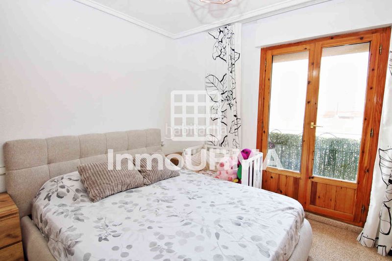 Foto 4a4f77a6-6257-4bd2-a78b-9d8128f963d2. Casa adossada amb aparcament a Las Fuentes-Los Cipreses Aspe