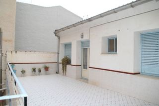 Casa  Metge juan bellot. Casa unifamiliar de 460 m construidos. 4 dormitorios, 2 bao y