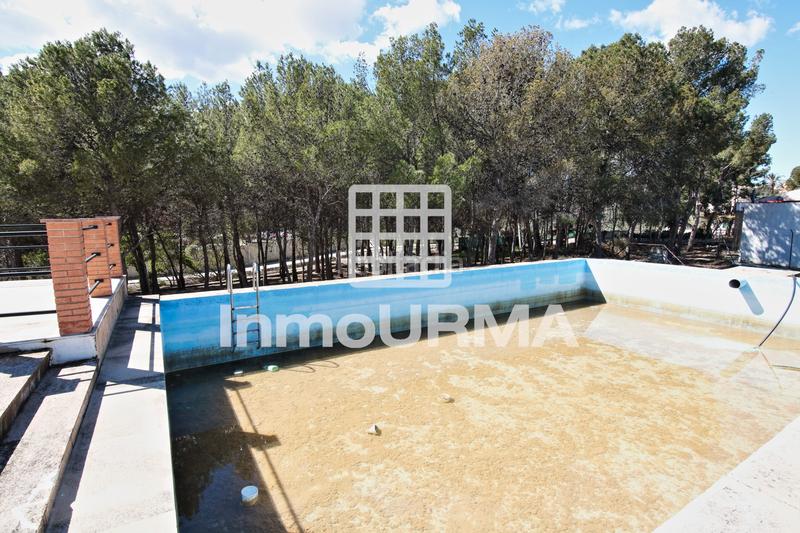 Foto 11054a1d-347d-46da-99d0-a317efce4715. Xalet amb xemeneia aparcament a Monòver