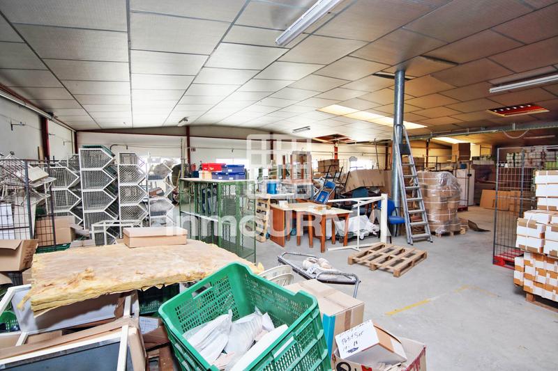 Foto 49bfbea0-b74a-45c0-9359-fe7335b7d371. Nau industrial a carrer castella la mancha 6 a Monòver