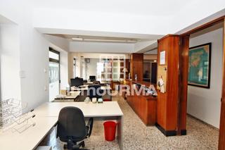 Local Comercial en Fraternidad. Local comercial con oficina