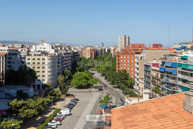 Foto c32088c5-a2f3-483e-86c1-5cd1f920ee34. Àtic amb calefacció a La Nova Esquerra de l´Eixample Barcelona