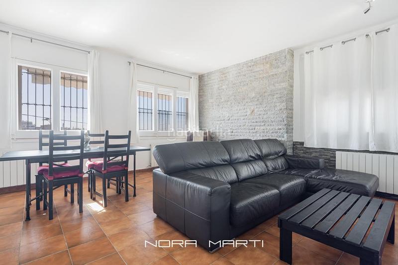 Foto 43d9b33c-9304-49db-977a-92b366d93ecf. Casa con parcheggio piscina in La Miranda Esplugues de Llobregat