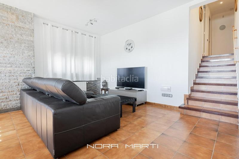 Foto 476b15ce-f06a-4407-9100-af000b6bb1d8. Casa con parcheggio piscina in La Miranda Esplugues de Llobregat