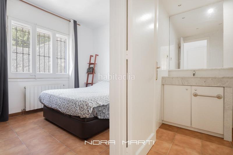 Foto cf0cfca1-5a4f-4ddf-bbd0-43539a3d3852. Casa con parcheggio piscina in La Miranda Esplugues de Llobregat