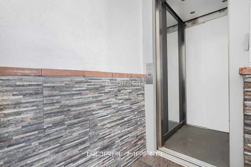 Foto dc3ba3c6-66cb-4caf-b9bc-abc9f861108d. Casa con parcheggio piscina in La Miranda Esplugues de Llobregat