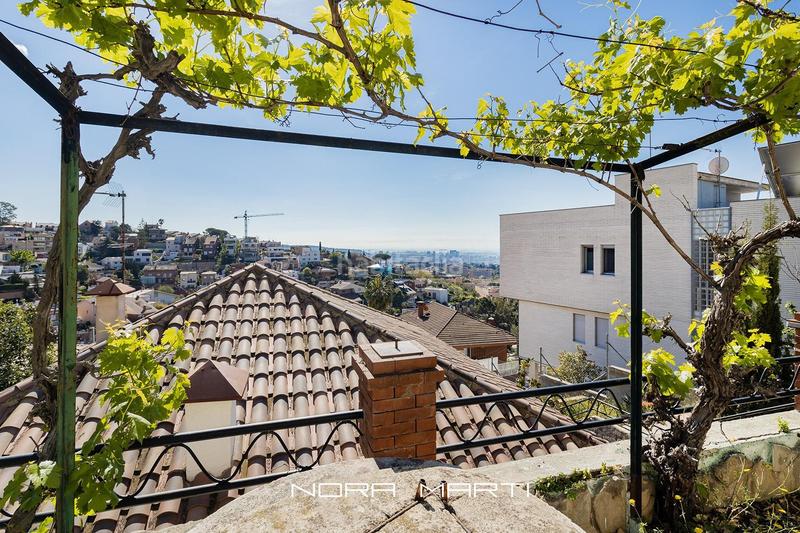 Foto ddede272-b638-4b88-a0ae-81ed05f8fd77. Casa con parcheggio piscina in La Miranda Esplugues de Llobregat