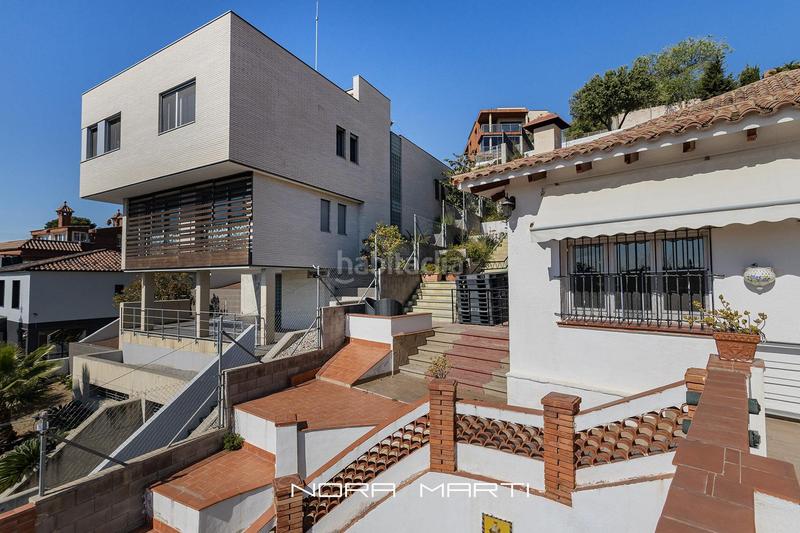 Foto f15f5a8e-8f14-40a0-a58f-731d403af7d1. Casa con parcheggio piscina in La Miranda Esplugues de Llobregat