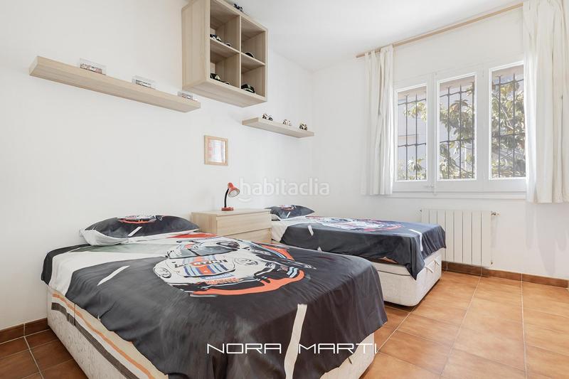 Foto f3a708b2-70b1-4416-b107-1e9bf1b6f8b9. Casa con parcheggio piscina in La Miranda Esplugues de Llobregat