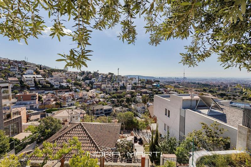 Foto f8eb302d-061f-4a87-8638-4118190ed740. Casa con parcheggio piscina in La Miranda Esplugues de Llobregat