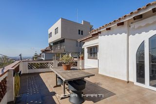 Haus in La Miranda. Casa a  nostra senyora de lourdes