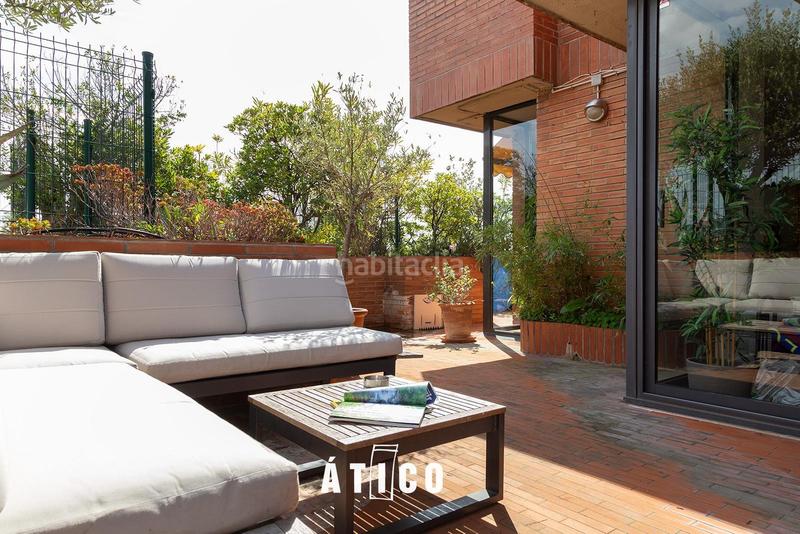 Foto f3677402-2df8-450b-8d20-5ccb3a10ee3c. Ático  en venta en passeig manel girona. en Barcelona