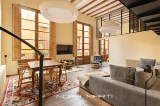 Rent Flat in St. Pere - Sta. Caterina - El Born. Piso amueblado en pleno centro de barcelona