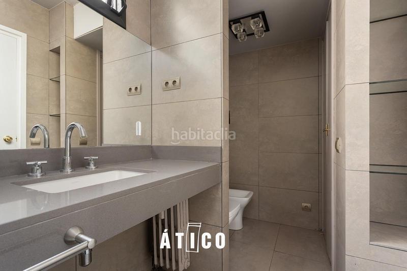 Foto f866c2a8-63c2-43bc-94e3-2790a5228434. Attico con riscaldamento parcheggio in Sant Gervasi - Galvany Barcelona